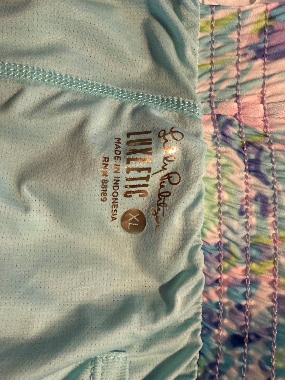 Lilly Pulitzer Luxletic Shorts, Women’s XL - Picture 3 of 3
